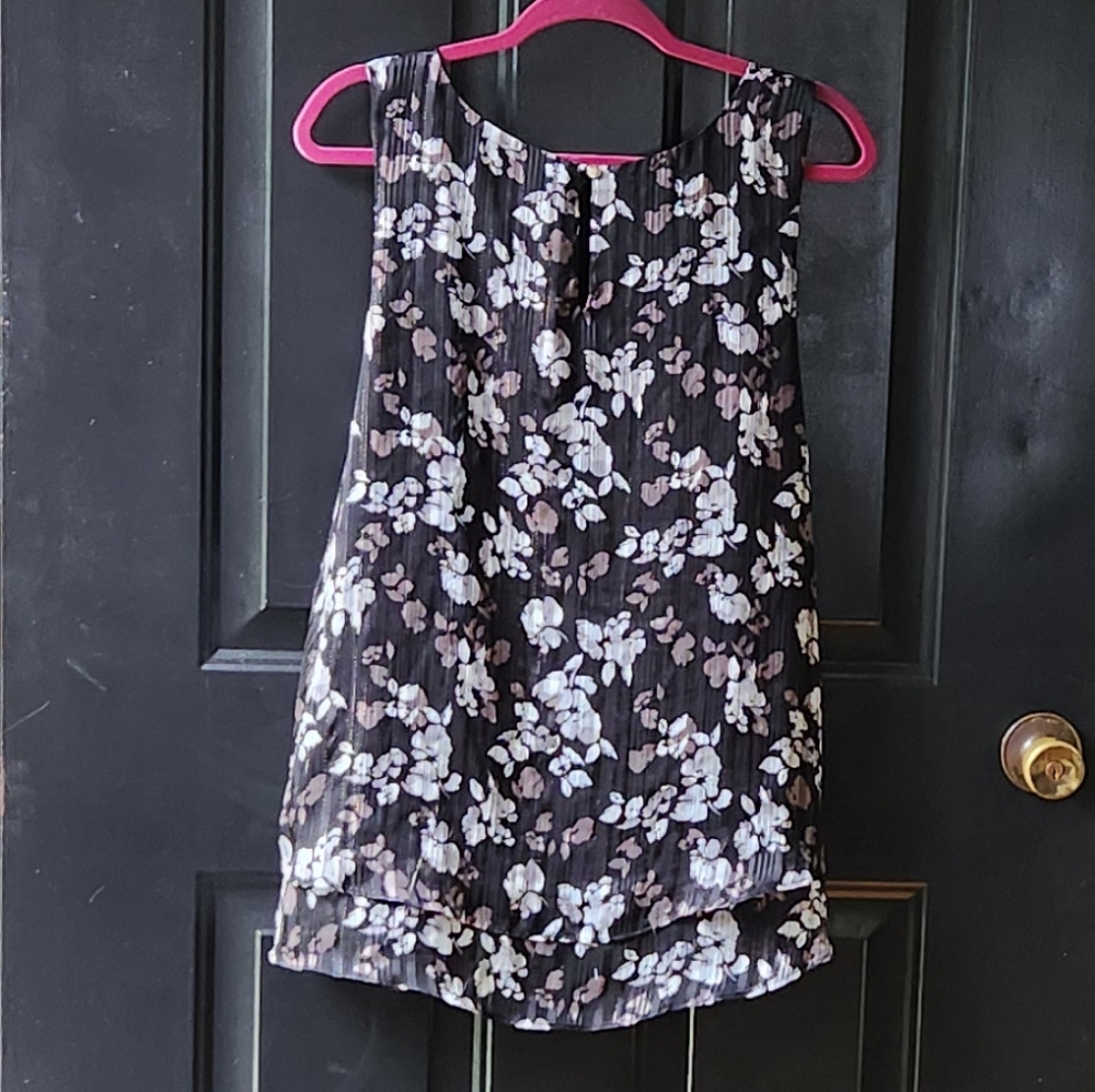 Size L Apt 9 sleeveless blouse A-line blouse!